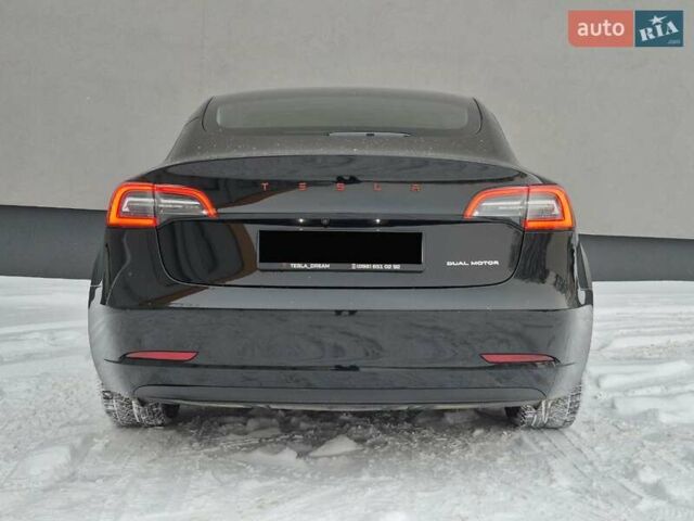 Черный Тесла Модель 3, объемом двигателя 0 л и пробегом 65 тыс. км за 24999 $, фото 5 на Automoto.ua