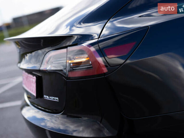 Чорний Тесла Модель 3, об'ємом двигуна 0 л та пробігом 37 тис. км за 24499 $, фото 13 на Automoto.ua
