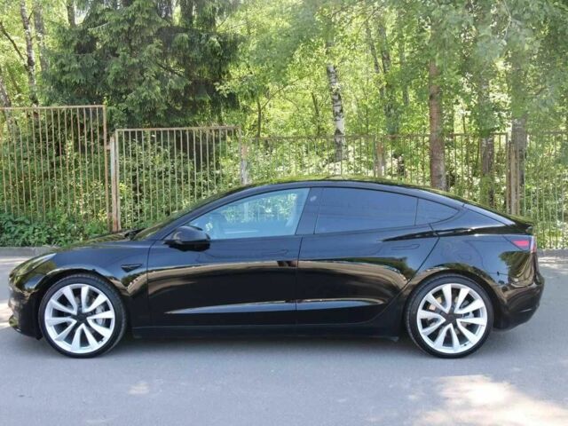 Чорний Тесла Модель 3, об'ємом двигуна 0 л та пробігом 65 тис. км за 18000 $, фото 1 на Automoto.ua