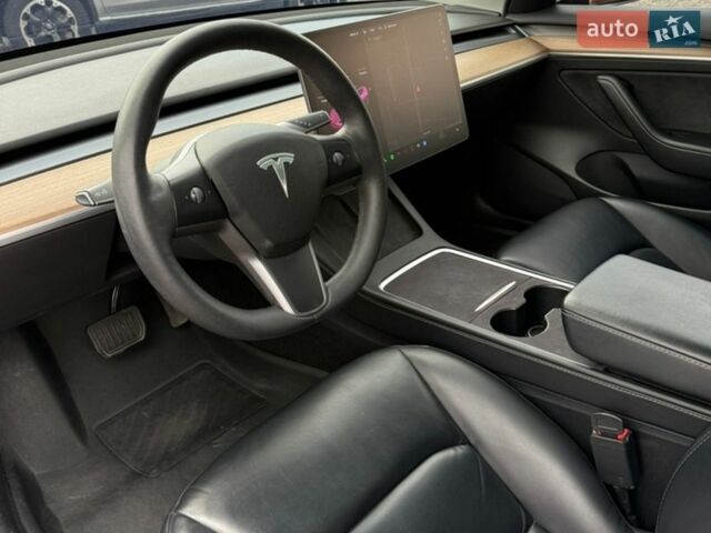 Черный Тесла Модель 3, объемом двигателя 0 л и пробегом 76 тыс. км за 20700 $, фото 7 на Automoto.ua