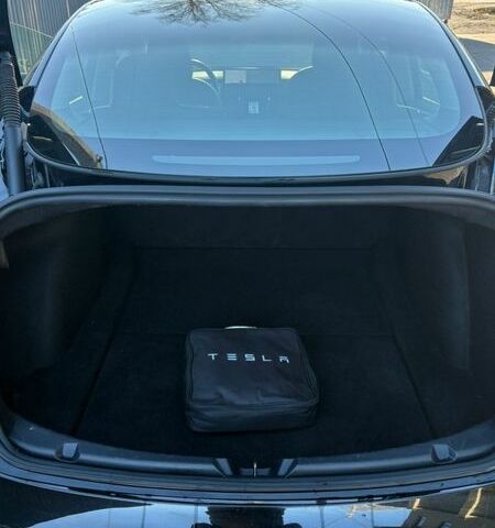 Черный Тесла Модель 3, объемом двигателя 0 л и пробегом 78 тыс. км за 17999 $, фото 10 на Automoto.ua