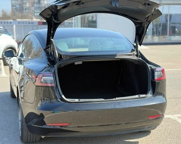 Черный Тесла Модель 3, объемом двигателя 0 л и пробегом 77 тыс. км за 17500 $, фото 9 на Automoto.ua