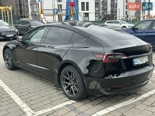Чорний Тесла Модель 3, об'ємом двигуна 0 л та пробігом 84 тис. км за 22300 $, фото 4 на Automoto.ua