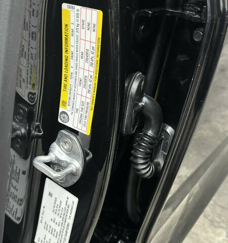 Чорний Тесла Модель 3, об'ємом двигуна 0 л та пробігом 59 тис. км за 23500 $, фото 17 на Automoto.ua