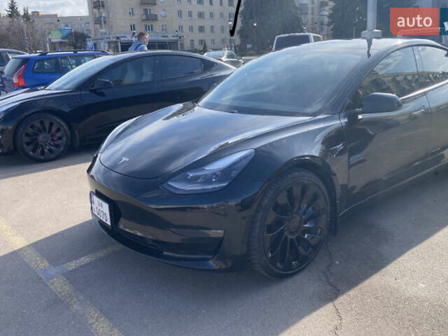 Черный Тесла Модель 3, объемом двигателя 0 л и пробегом 111 тыс. км за 23999 $, фото 1 на Automoto.ua