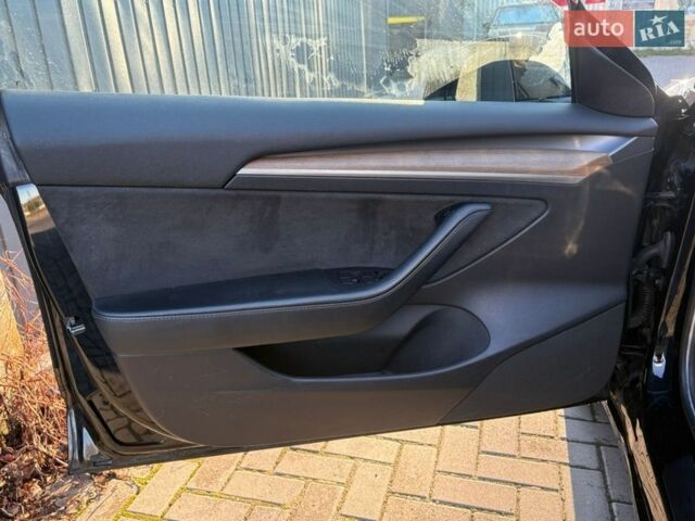 Черный Тесла Модель 3, объемом двигателя 0 л и пробегом 78 тыс. км за 17999 $, фото 25 на Automoto.ua