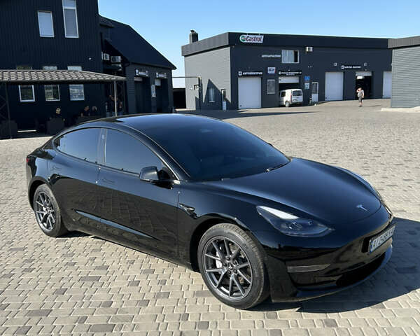 Чорний Тесла Модель 3, об'ємом двигуна 0 л та пробігом 49 тис. км за 25500 $, фото 16 на Automoto.ua