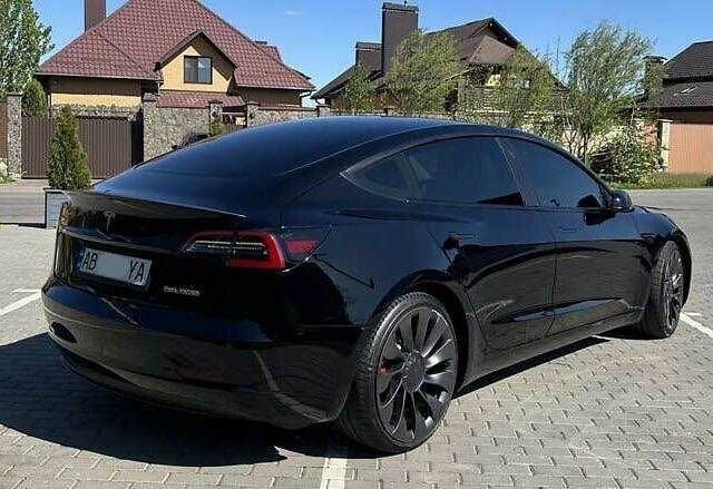 Черный Тесла Модель 3, объемом двигателя 0 л и пробегом 87 тыс. км за 12300 $, фото 4 на Automoto.ua