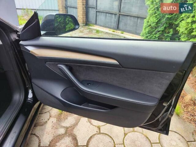 Чорний Тесла Модель 3, об'ємом двигуна 0 л та пробігом 120 тис. км за 17480 $, фото 15 на Automoto.ua