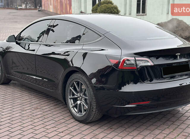 Чорний Тесла Модель 3, об'ємом двигуна 0 л та пробігом 120 тис. км за 19500 $, фото 11 на Automoto.ua
