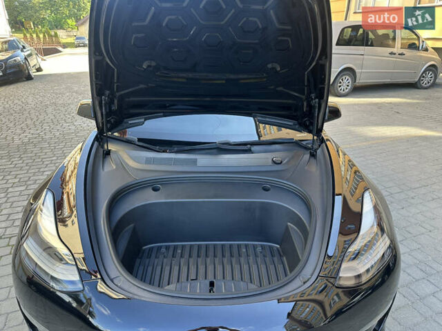 Черный Тесла Модель 3, объемом двигателя 0 л и пробегом 140 тыс. км за 22500 $, фото 27 на Automoto.ua