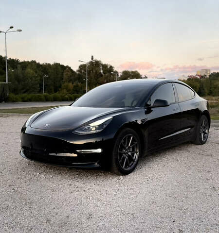 Чорний Тесла Модель 3, об'ємом двигуна 0 л та пробігом 75 тис. км за 22999 $, фото 4 на Automoto.ua