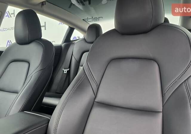 Черный Тесла Модель 3, объемом двигателя 0 л и пробегом 80 тыс. км за 18500 $, фото 24 на Automoto.ua