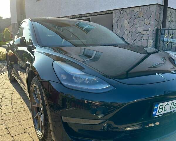 Черный Тесла Модель 3, объемом двигателя 0 л и пробегом 31 тыс. км за 22222 $, фото 7 на Automoto.ua