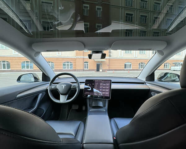 Черный Тесла Модель 3, объемом двигателя 0 л и пробегом 58 тыс. км за 25700 $, фото 10 на Automoto.ua