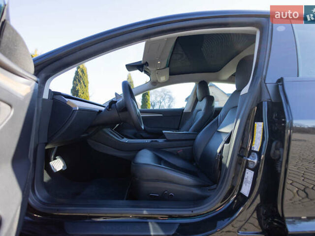 Черный Тесла Модель 3, объемом двигателя 0 л и пробегом 37 тыс. км за 25300 $, фото 9 на Automoto.ua