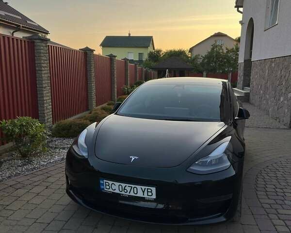 Черный Тесла Модель 3, объемом двигателя 0 л и пробегом 31 тыс. км за 22222 $, фото 5 на Automoto.ua