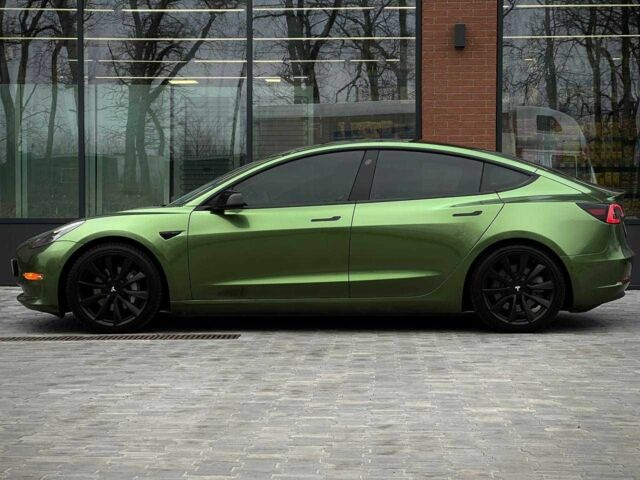 Черный Тесла Модель 3, объемом двигателя 0 л и пробегом 40 тыс. км за 22990 $, фото 3 на Automoto.ua