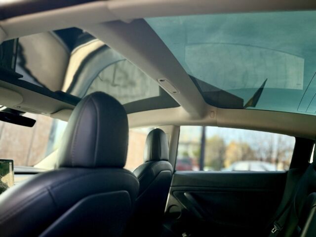 Чорний Тесла Модель 3, об'ємом двигуна 0 л та пробігом 81 тис. км за 19999 $, фото 14 на Automoto.ua