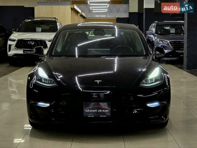 Чорний Тесла Модель 3, об'ємом двигуна 0 л та пробігом 40 тис. км за 21999 $, фото 2 на Automoto.ua