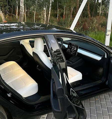 Чорний Тесла Модель 3, об'ємом двигуна 0 л та пробігом 126 тис. км за 23999 $, фото 13 на Automoto.ua