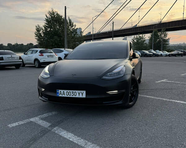 Чорний Тесла Модель 3, об'ємом двигуна 0 л та пробігом 11 тис. км за 29500 $, фото 1 на Automoto.ua