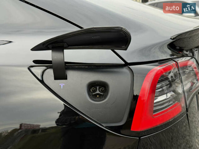 Черный Тесла Модель 3, объемом двигателя 0 л и пробегом 116 тыс. км за 20999 $, фото 17 на Automoto.ua