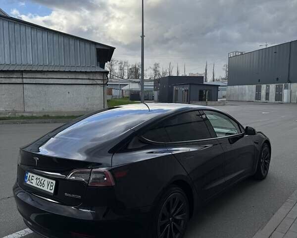 Чорний Тесла Модель 3, об'ємом двигуна 0 л та пробігом 105 тис. км за 25000 $, фото 4 на Automoto.ua