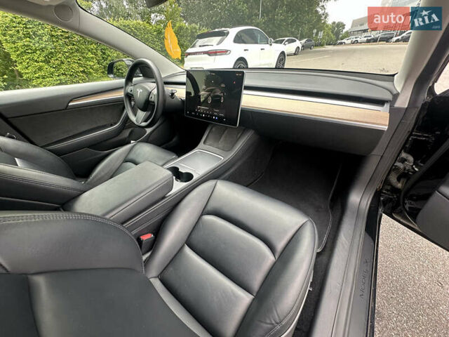 Тесла Модель 3 2022 в Киеве на Automoto.ua Черный Тесла Модель 3, объемом двигателя 0 л и пробегом 135 тыс. км за 19299 $, фото 48 на Automoto.ua