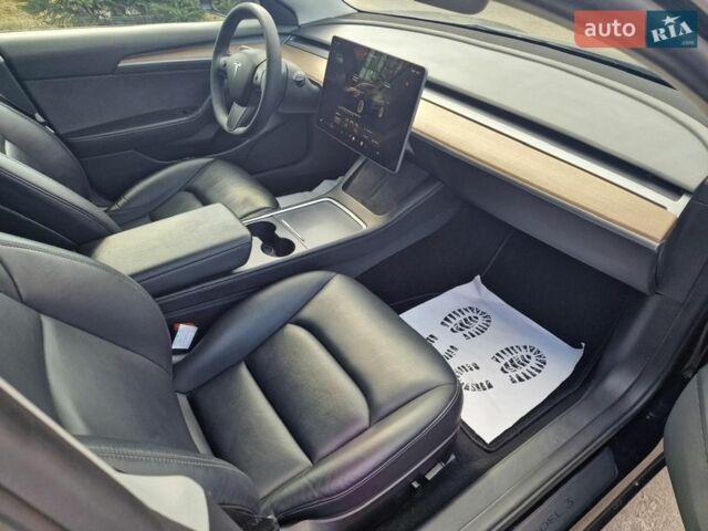 Черный Тесла Модель 3, объемом двигателя 0 л и пробегом 160 тыс. км за 14850 $, фото 24 на Automoto.ua