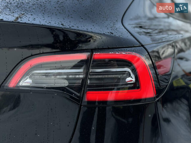 Чорний Тесла Модель 3, об'ємом двигуна 0 л та пробігом 88 тис. км за 19500 $, фото 7 на Automoto.ua