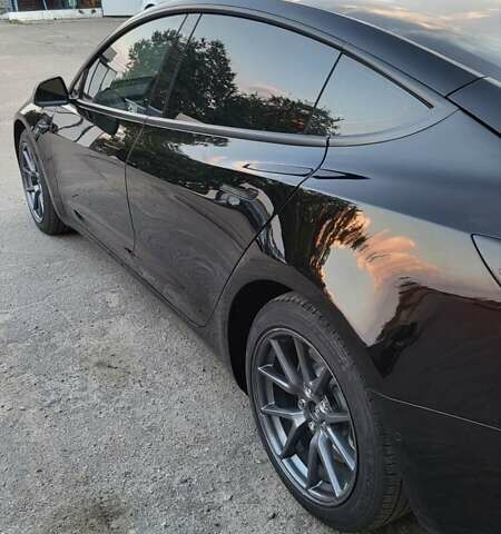 Черный Тесла Модель 3, объемом двигателя 0 л и пробегом 56 тыс. км за 21500 $, фото 3 на Automoto.ua