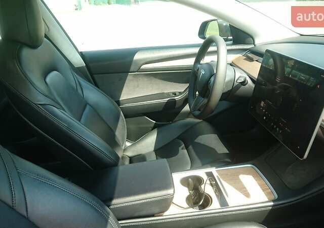 Черный Тесла Модель 3, объемом двигателя 0 л и пробегом 202 тыс. км за 17000 $, фото 11 на Automoto.ua