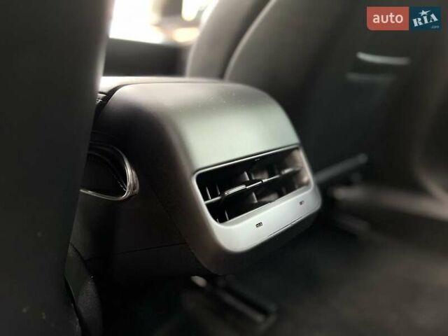 Тесла Модель 3 2022 у Львові на Automoto.ua Чорний Тесла Модель 3, об'ємом двигуна 0 л та пробігом 75 тис. км за 27500 $, фото 31 на Automoto.ua