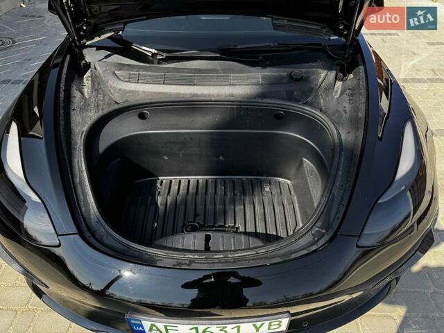 Черный Тесла Модель 3, объемом двигателя 0 л и пробегом 60 тыс. км за 23999 $, фото 16 на Automoto.ua