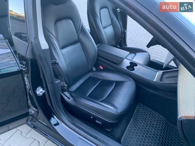 Черный Тесла Модель 3, объемом двигателя 0 л и пробегом 75 тыс. км за 18500 $, фото 23 на Automoto.ua