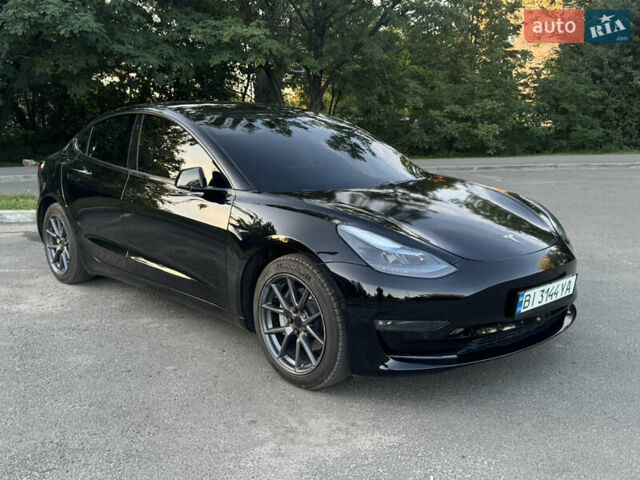 Чорний Тесла Модель 3, об'ємом двигуна 0 л та пробігом 25 тис. км за 22000 $, фото 2 на Automoto.ua