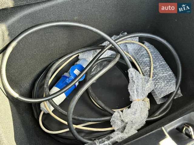 Черный Тесла Модель 3, объемом двигателя 0 л и пробегом 55 тыс. км за 25000 $, фото 18 на Automoto.ua