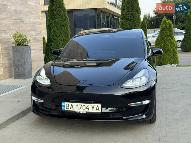 Чорний Тесла Модель 3, об'ємом двигуна 0 л та пробігом 25 тис. км за 22900 $, фото 15 на Automoto.ua