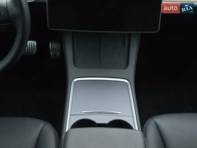 Чорний Тесла Модель 3, об'ємом двигуна 0 л та пробігом 38 тис. км за 24000 $, фото 32 на Automoto.ua