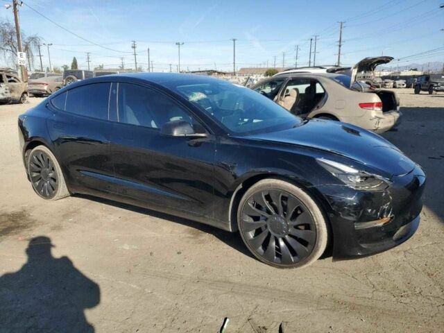 Чорний Тесла Модель 3, об'ємом двигуна 0 л та пробігом 40 тис. км за 9100 $, фото 3 на Automoto.ua