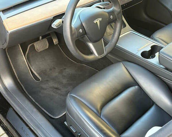 Тесла Модель 3 2022 у Рівному на Automoto.ua Чорний Тесла Модель 3, об'ємом двигуна 0 л та пробігом 78 тис. км за 19800 $, фото 15 на Automoto.ua
