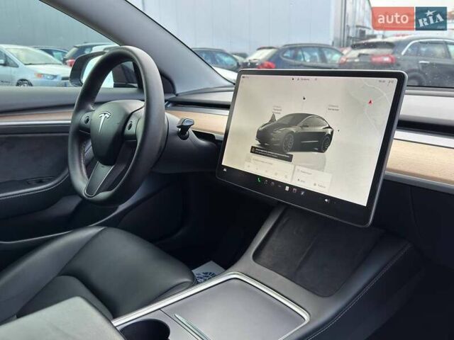 Чорний Тесла Модель 3, об'ємом двигуна 0 л та пробігом 75 тис. км за 27500 $, фото 17 на Automoto.ua