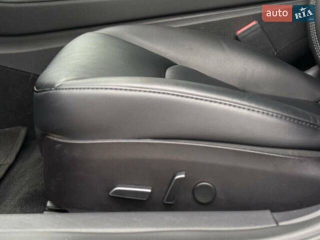 Чорний Тесла Модель 3, об'ємом двигуна 0 л та пробігом 36 тис. км за 19500 $, фото 16 на Automoto.ua