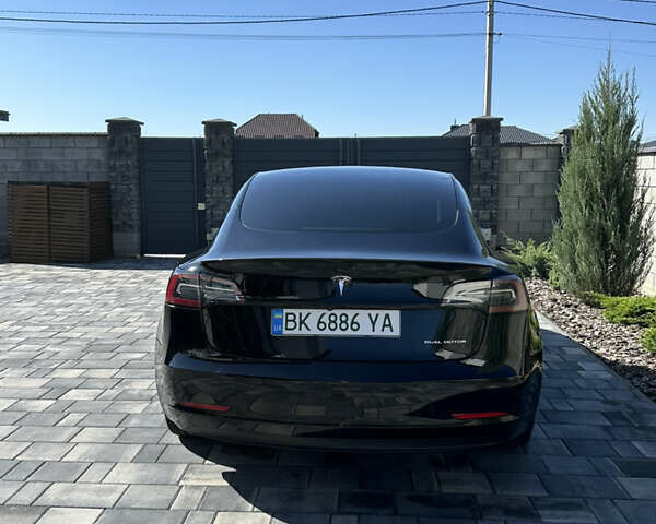 Чорний Тесла Модель 3, об'ємом двигуна 0 л та пробігом 57 тис. км за 20500 $, фото 8 на Automoto.ua