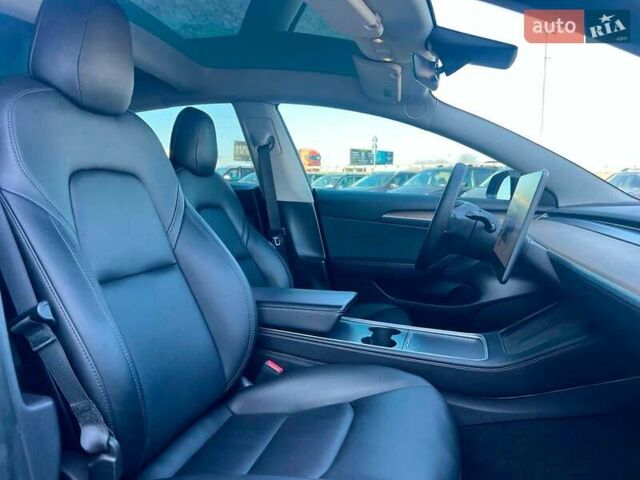 Черный Тесла Модель 3, объемом двигателя 0 л и пробегом 76 тыс. км за 23390 $, фото 38 на Automoto.ua