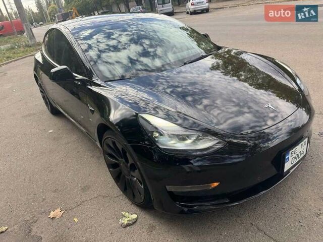 Чорний Тесла Модель 3, об'ємом двигуна 0 л та пробігом 112 тис. км за 24999 $, фото 2 на Automoto.ua