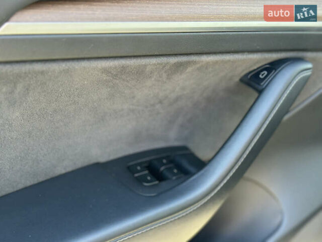 Черный Тесла Модель 3, объемом двигателя 0 л и пробегом 55 тыс. км за 25000 $, фото 18 на Automoto.ua