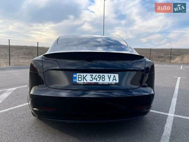 Черный Тесла Модель 3, объемом двигателя 0 л и пробегом 44 тыс. км за 25500 $, фото 14 на Automoto.ua