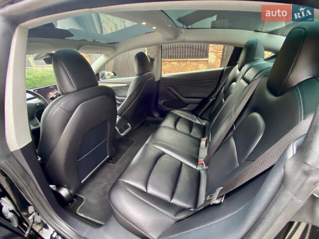 Чорний Тесла Модель 3, об'ємом двигуна 0 л та пробігом 146 тис. км за 20800 $, фото 36 на Automoto.ua